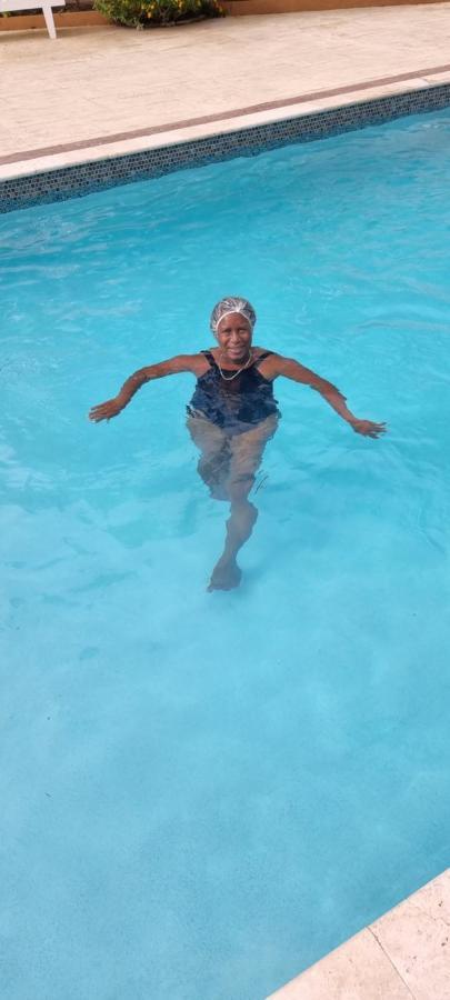Komfort Getaway Villa At Countrymist Ocho Rios Luaran gambar