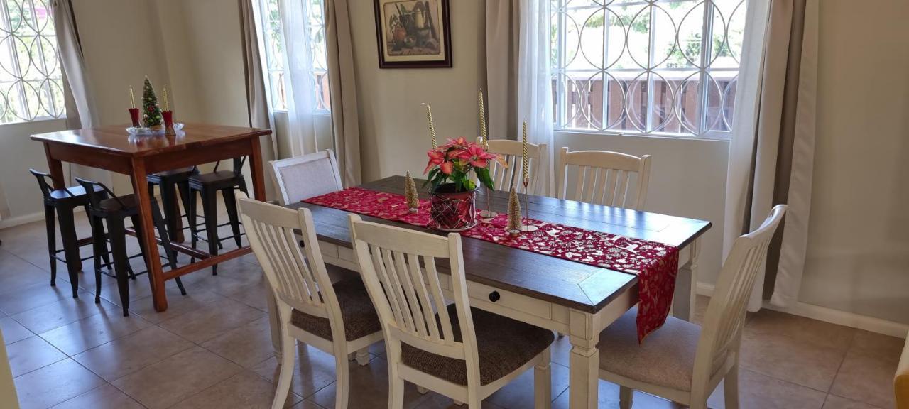 Komfort Getaway Villa At Countrymist Ocho Rios Luaran gambar